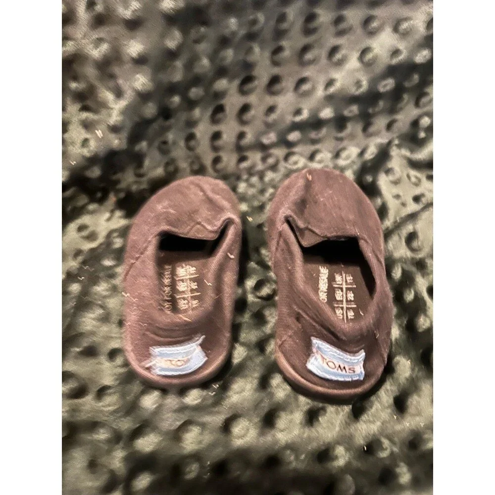 Tom’s toddler little kid size 6 6c solid black shoes sneakers